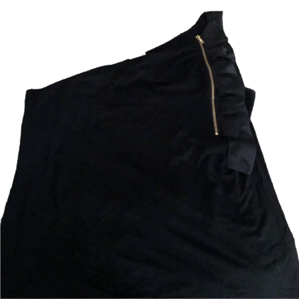 Cynthia Steffe black one shoulder stretch gold working zipper size XL